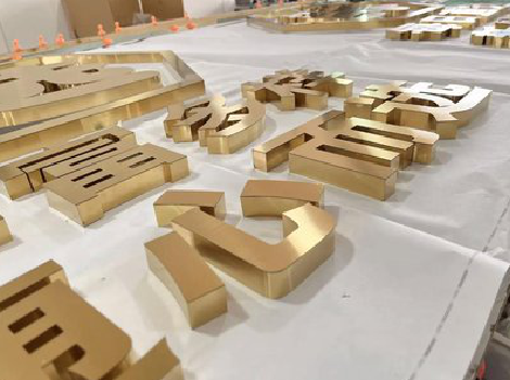 宣城拉丝不锈钢字的特点。